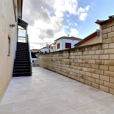 Apartment Pour 6 Personnes + Bebe *